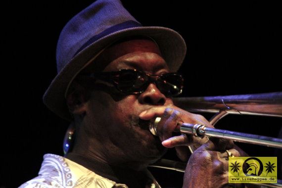 Vin Gordon (Jam) with The Trojans 2. Freedom Sounds Festival, Gebaeude 9, Koeln 02. Mai 2014 (11).JPG